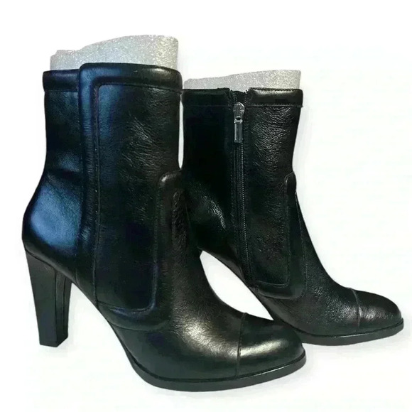 Banana Republic Shoes - NWOT Banana Republic Black Leather Ankle Boots Women's Zip-Up Booties size 8
